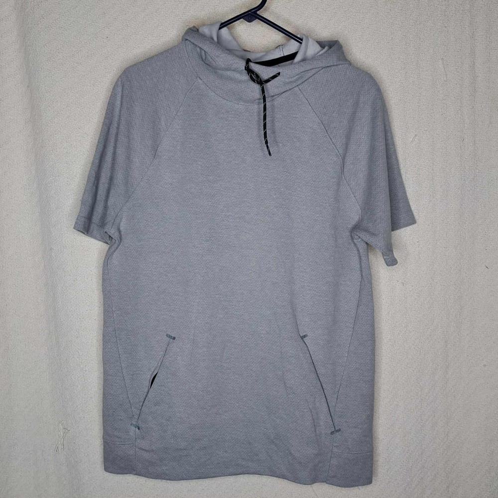 Old Navy Men's Light Gray Short Sleeve Hoodie